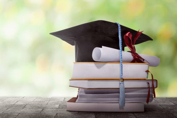 como-hacer-preinscripcion-matricula-complutense2-istock